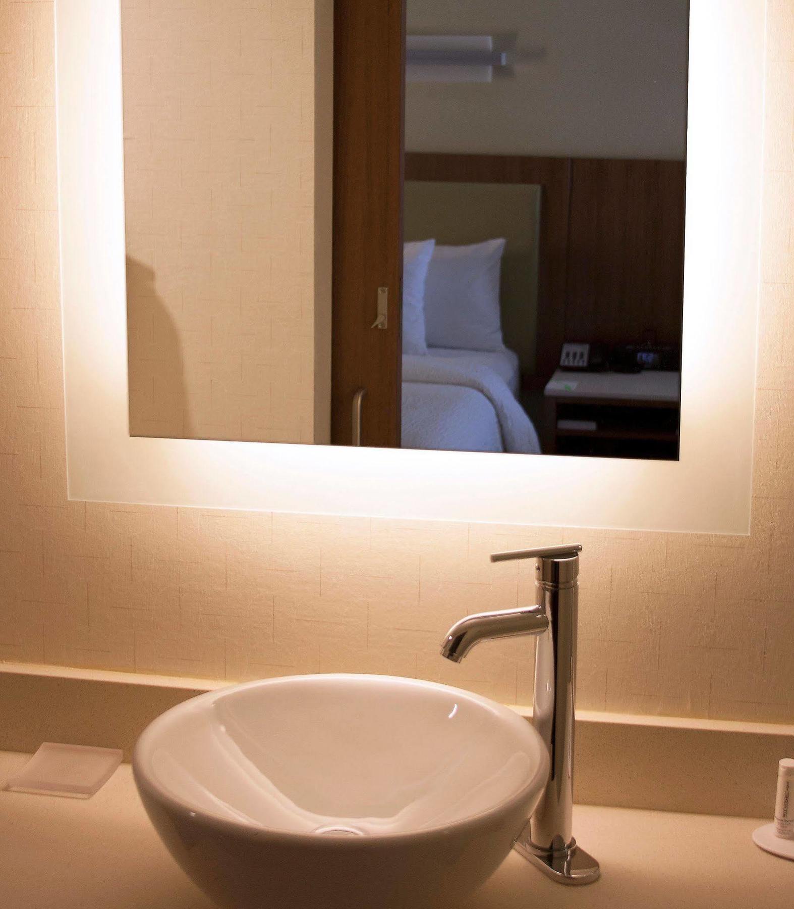 Hotel Springhill By Marriott